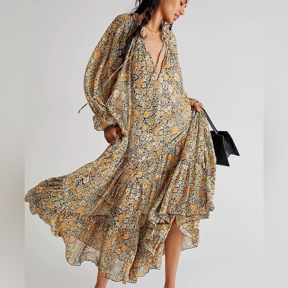 Free People Dresses & Skirts - Free People Feeling Groovy Maxi Dress